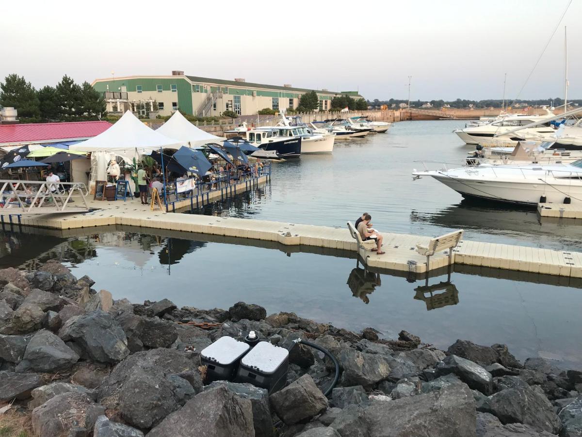 Water Suites Charlottetown Exteriör bild