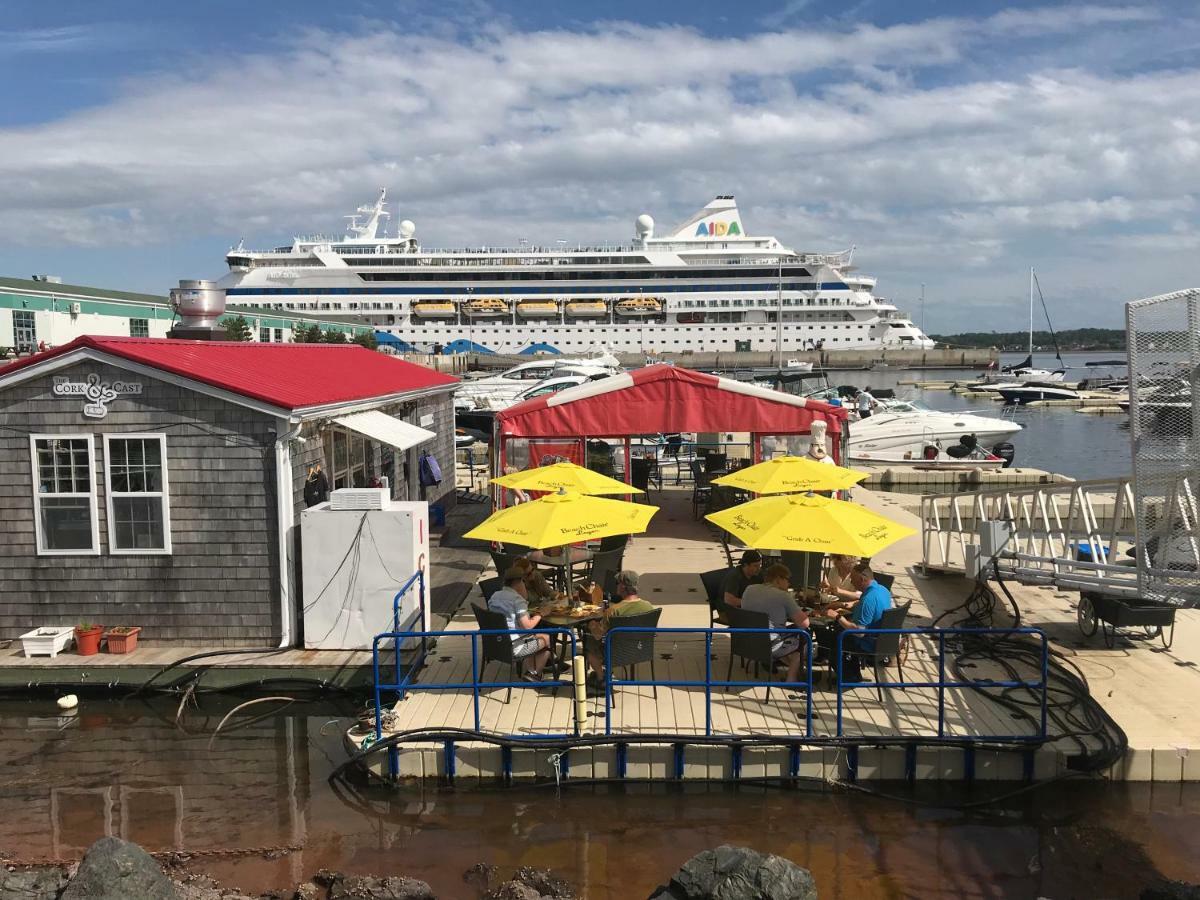 Water Suites Charlottetown Exteriör bild